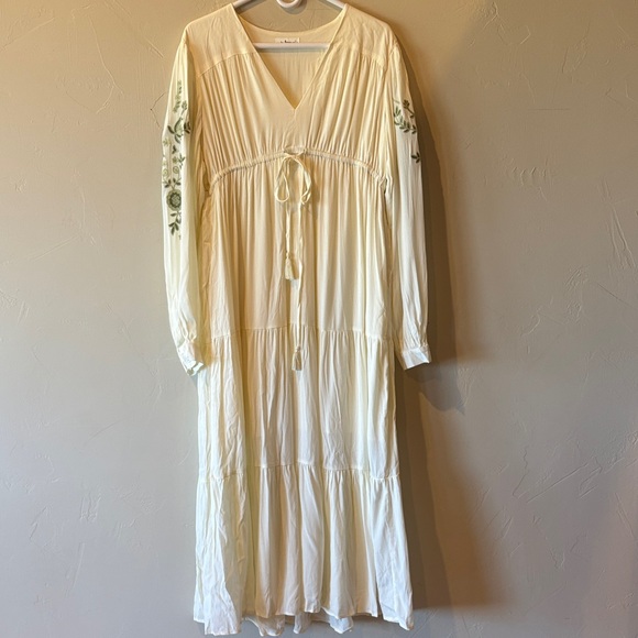 in loom Dresses & Skirts - Cream Bohemian Embroidered Long Sleeve Maxi Dress